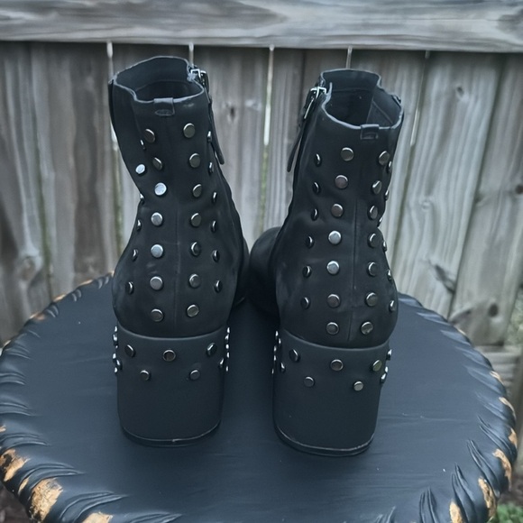 Naked Feet “strata” leather ankle boot, size 10 - Picture 8 of 12